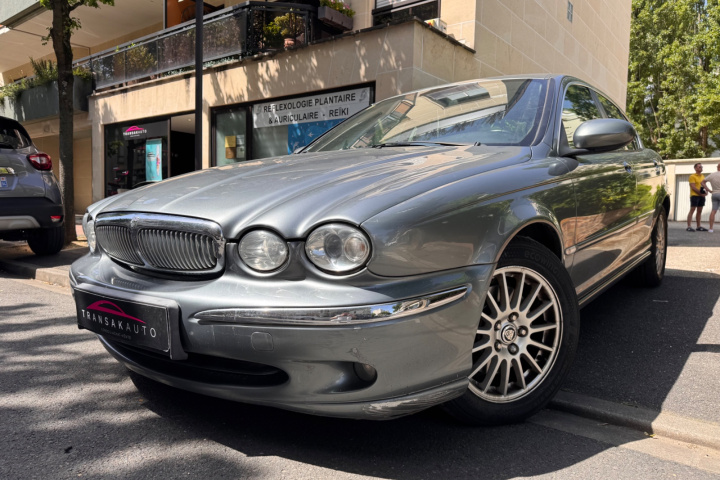 JAGUAR X-TYPE