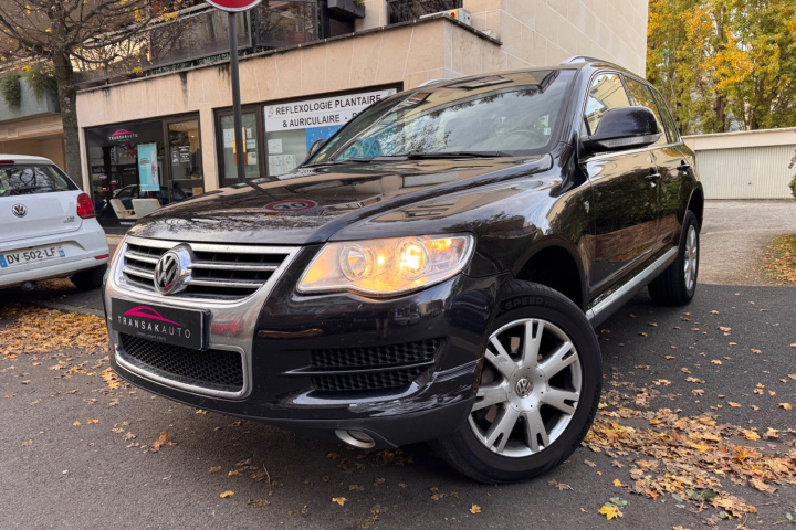 VOLKSWAGEN TOUAREG