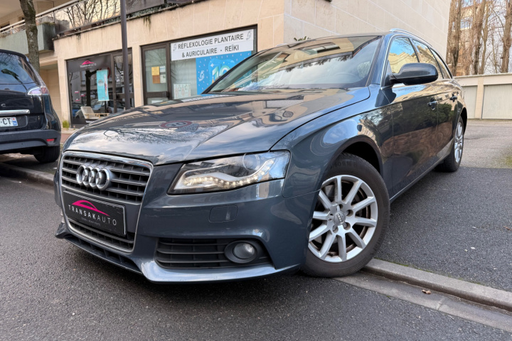 AUDI A4 AVANT