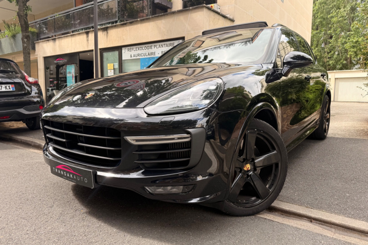 PORSCHE CAYENNE